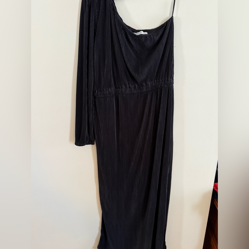 Petal & Pup Black Long Sleeve Dress